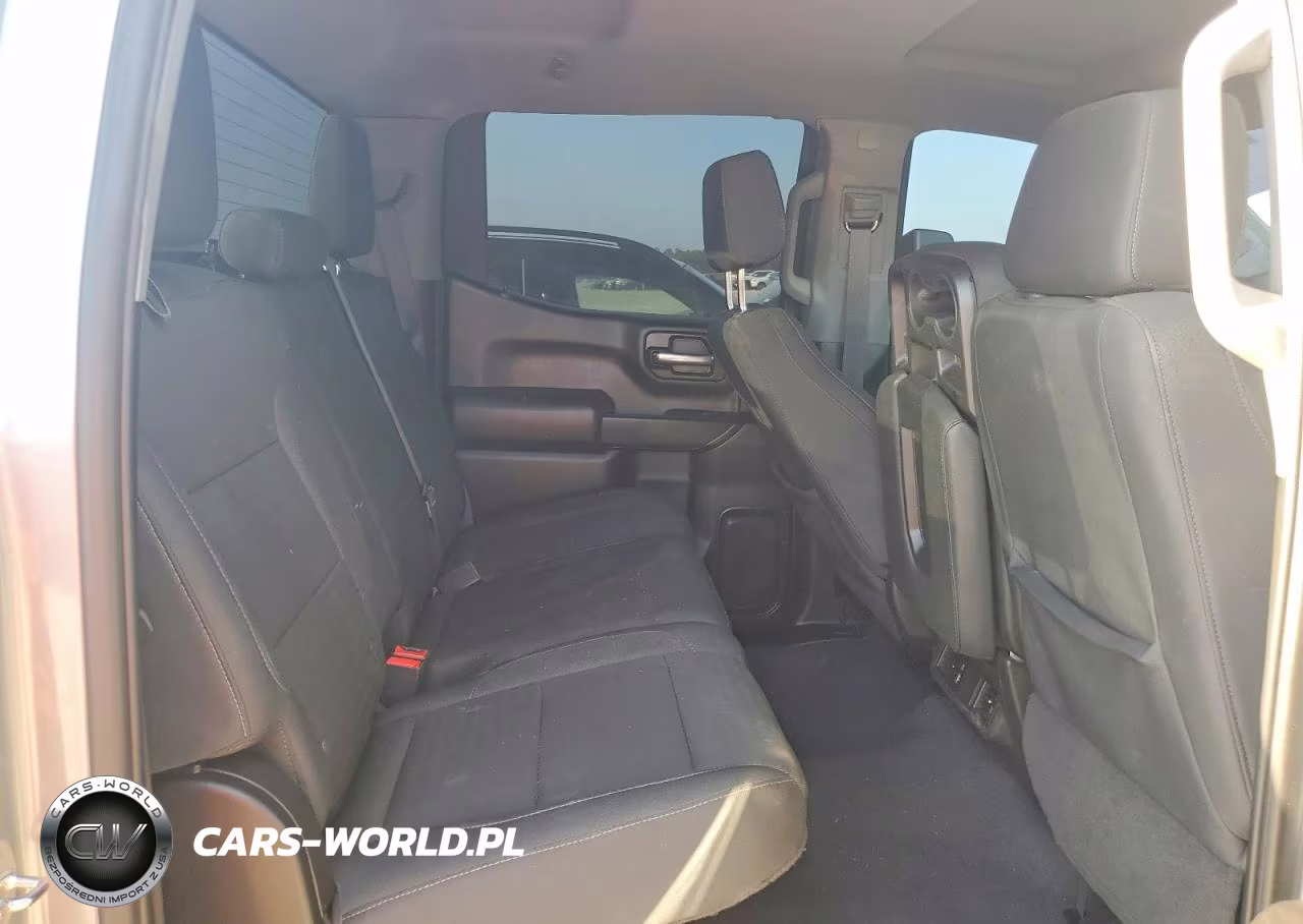 2024 Chevrolet Silverado C1500 Custom VIN:1GCPABEK7RZ211769 - 10