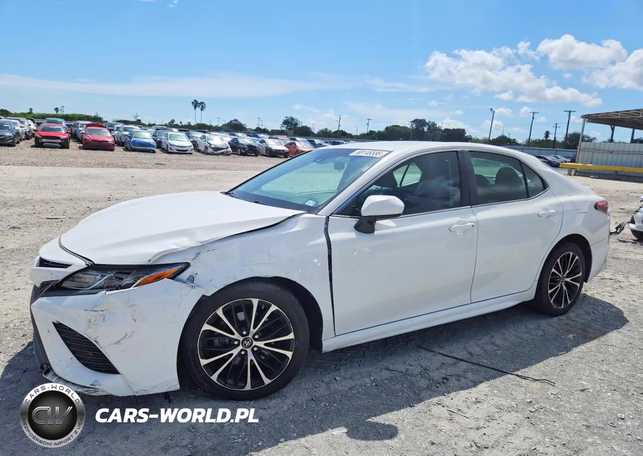 2018 Toyota Camry Se VIN:4T1B11HK2JU050115 - 1