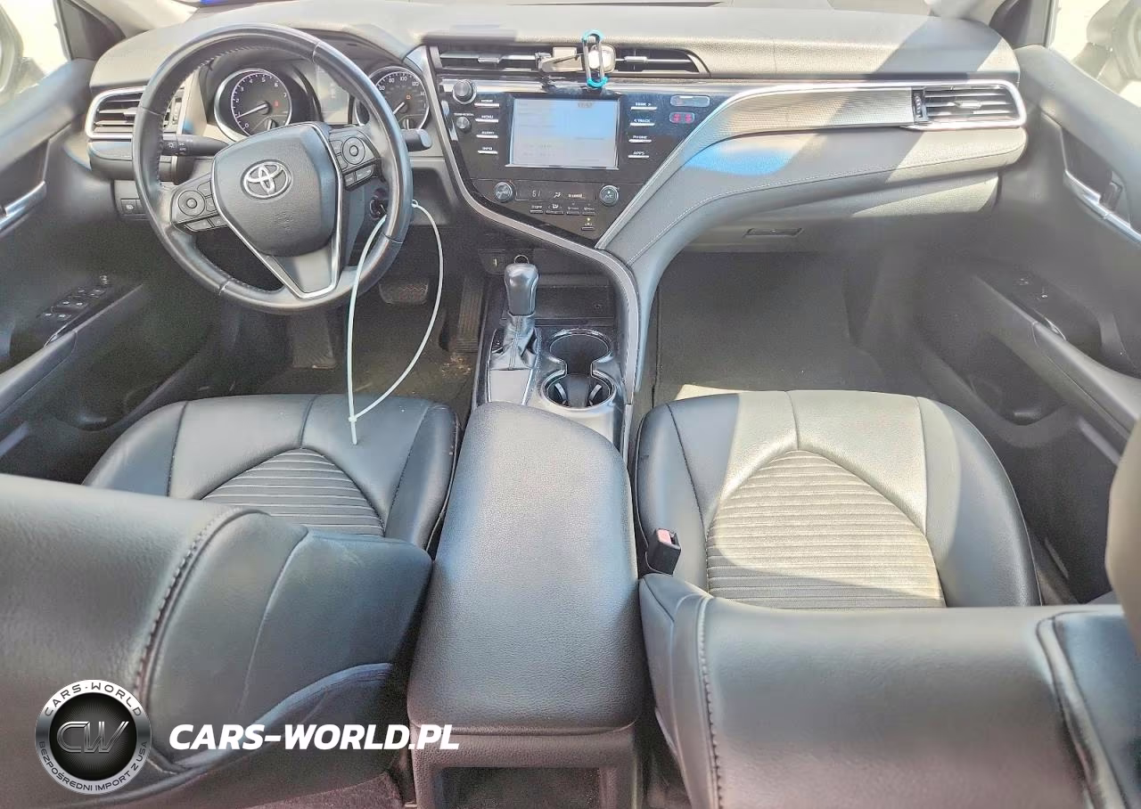 2018 Toyota Camry Se VIN:4T1B11HK2JU050115 - 8