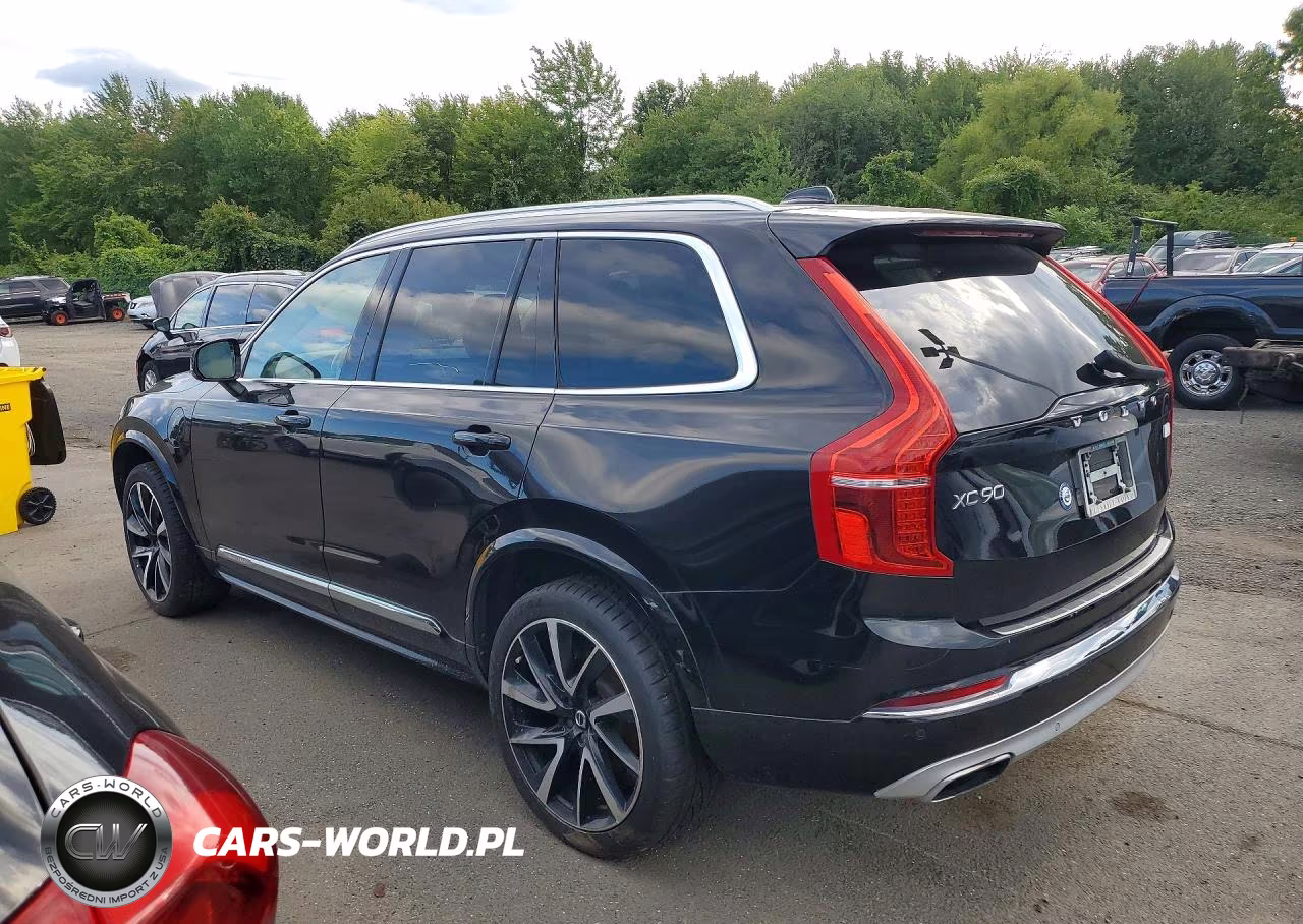 2021 Volvo Xc90 T8 Recharge Momentum VIN:YV4BR00K2M1693067 - 2