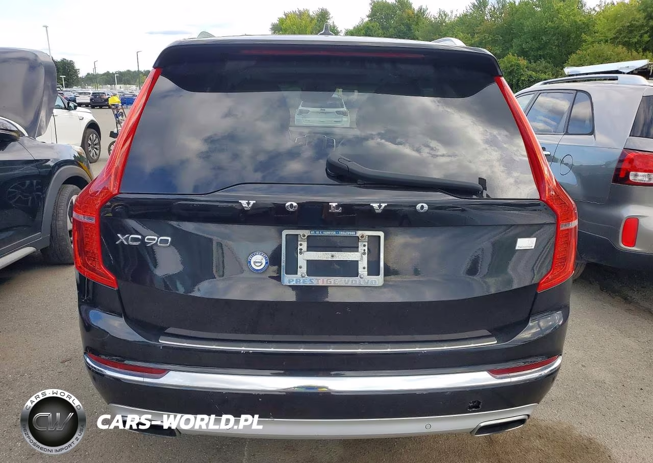 2021 Volvo Xc90 T8 Recharge Momentum VIN:YV4BR00K2M1693067 - 6