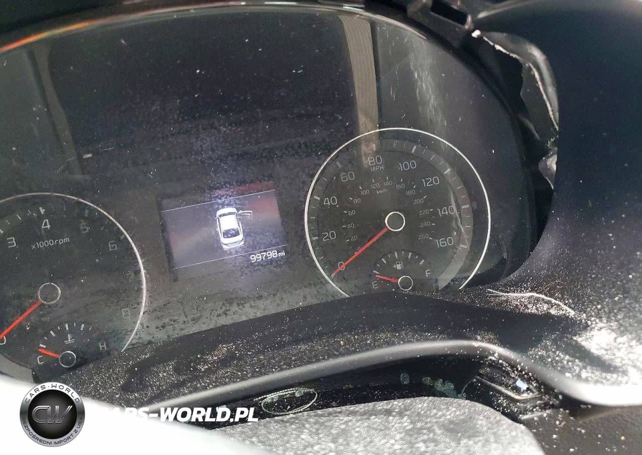 2019 Kia Forte Lxs VIN:3KPF24AD0KE060626 - 9