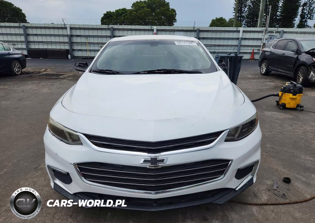 2017 Chevrolet Malibu Ls VIN:1G1ZB5ST3HF284781 - 5