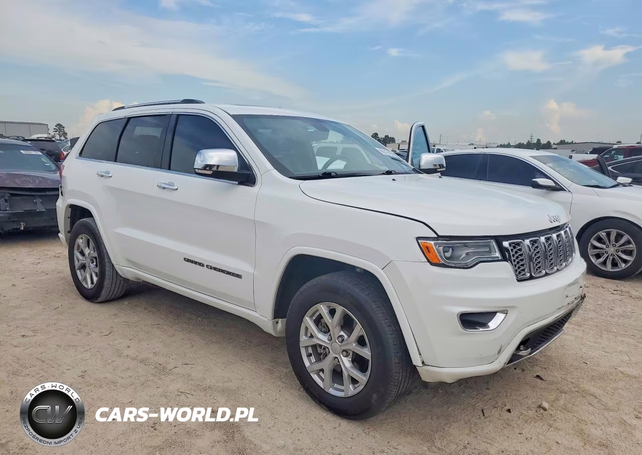 2018 Jeep Grand Cherokee Overland VIN:1C4RJECG2JC193374 - 4