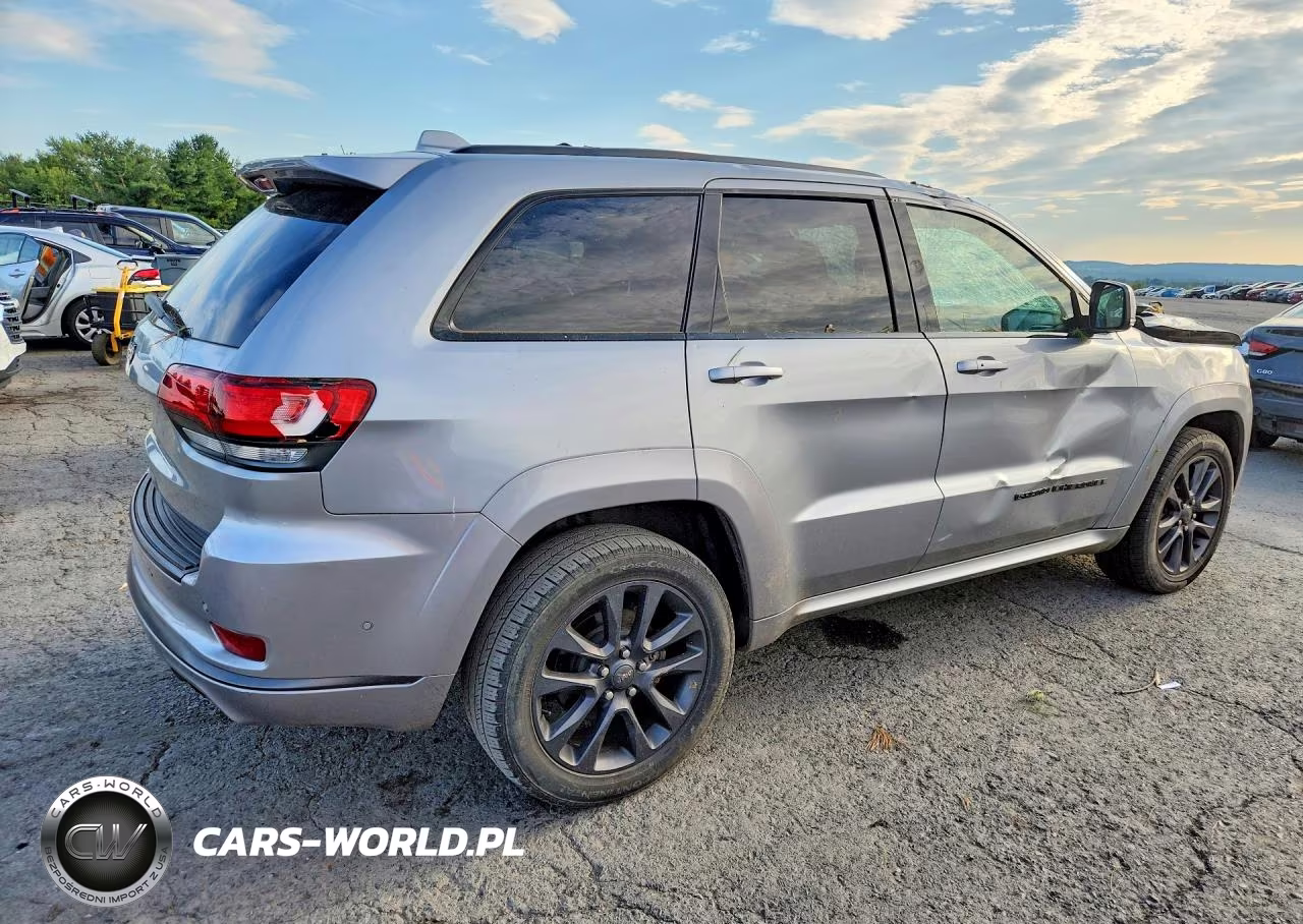 2018 Jeep Grand Cherokee Overland VIN:1C4RJFCG5JC343242 - 3