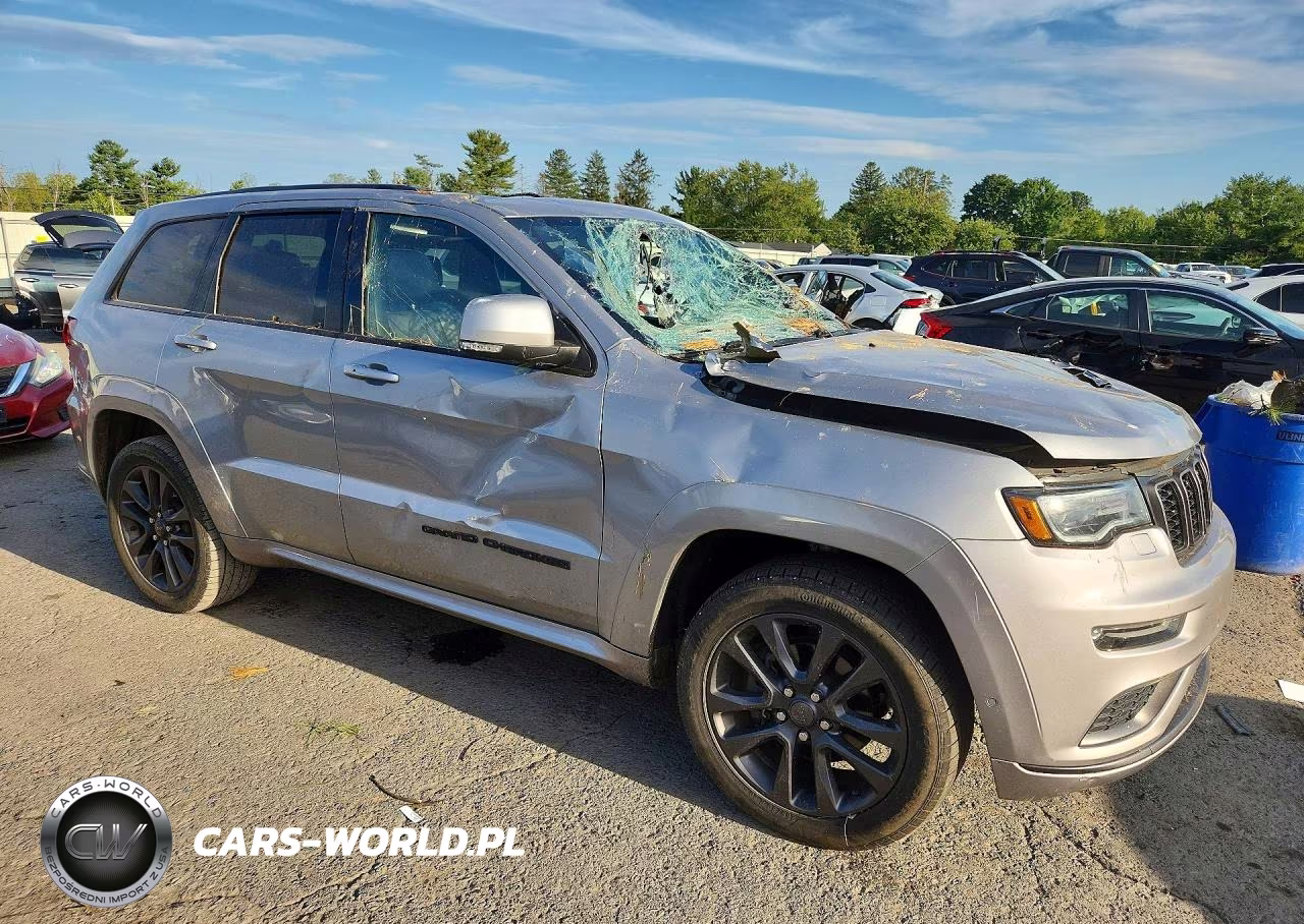 2018 Jeep Grand Cherokee Overland VIN:1C4RJFCG5JC343242 - 4