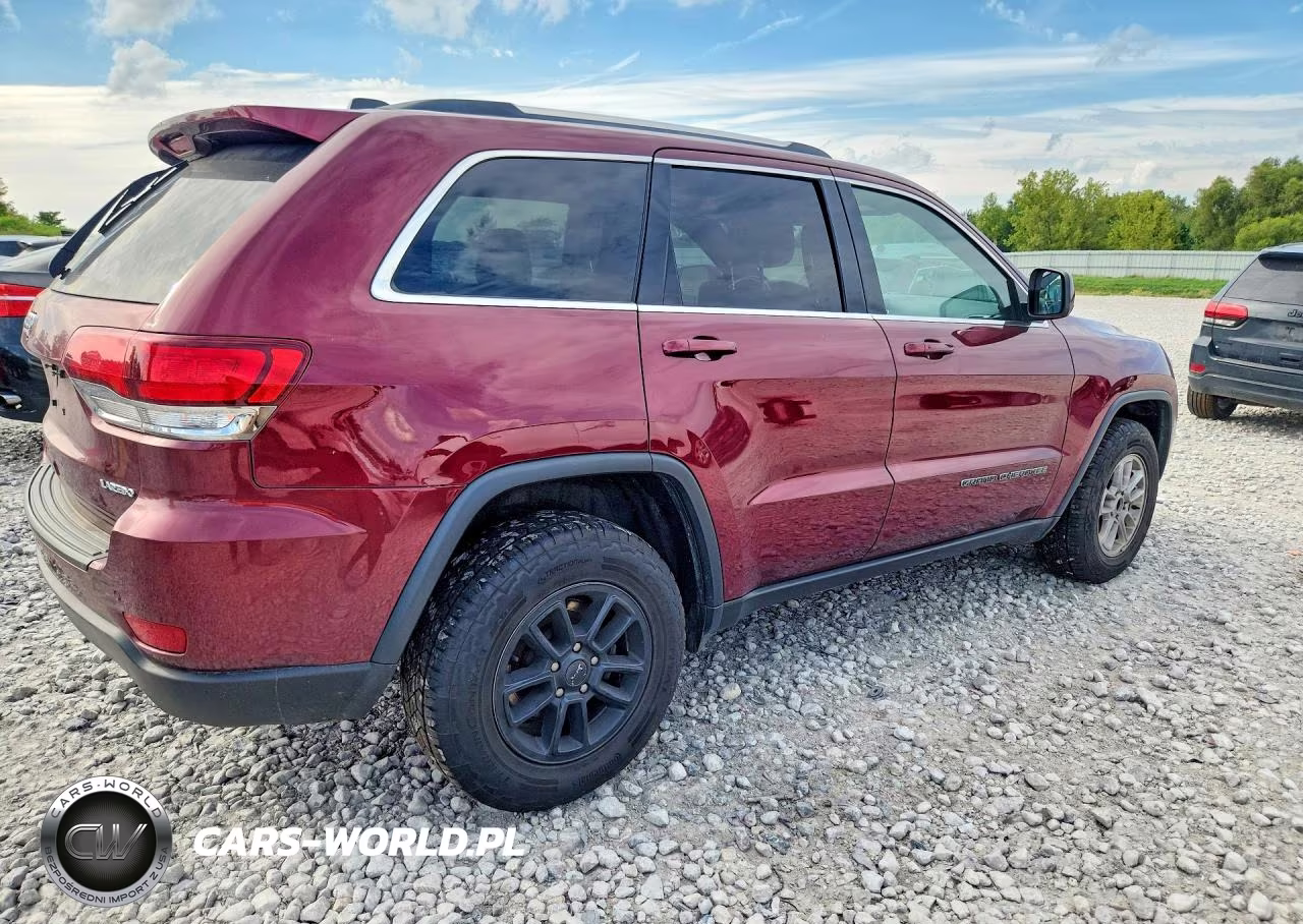2020 Jeep Grand Cherokee Laredo VIN:1C4RJFAG1LC304170 - 3