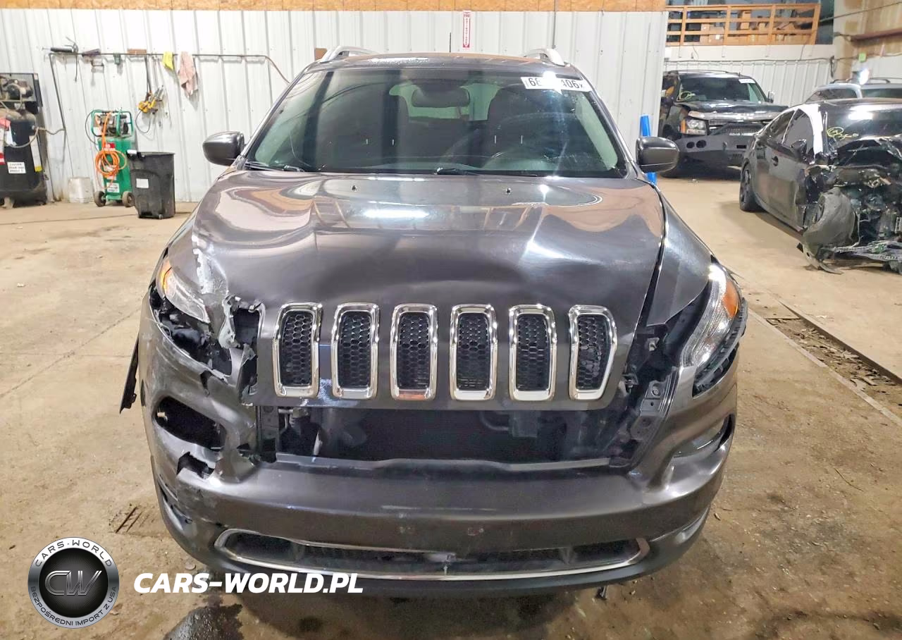 2015 Jeep Cherokee Latitude VIN:1C4PJMCB6FW738956 - 5
