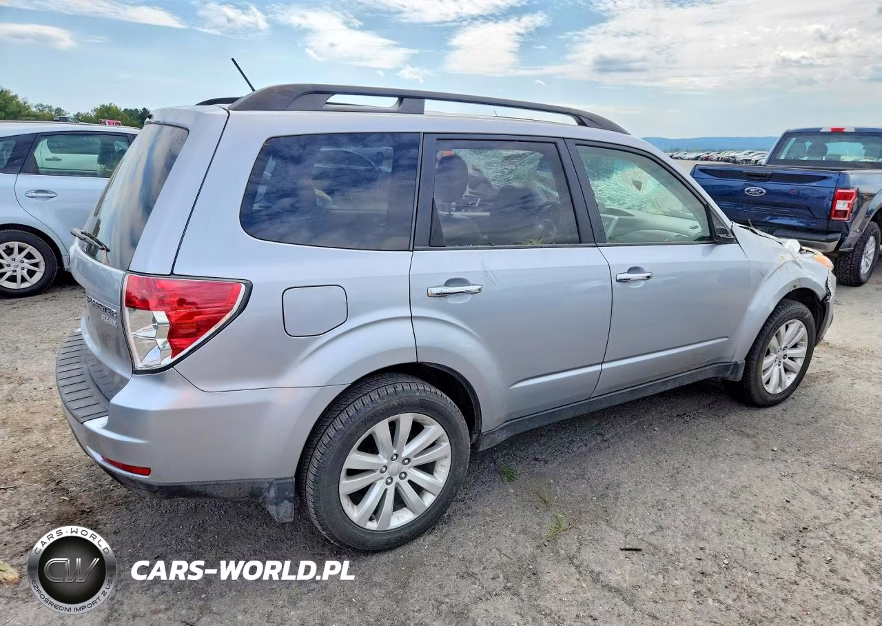 2013 Subaru Forester Limited VIN:JF2SHAEC3DH446260 - 3