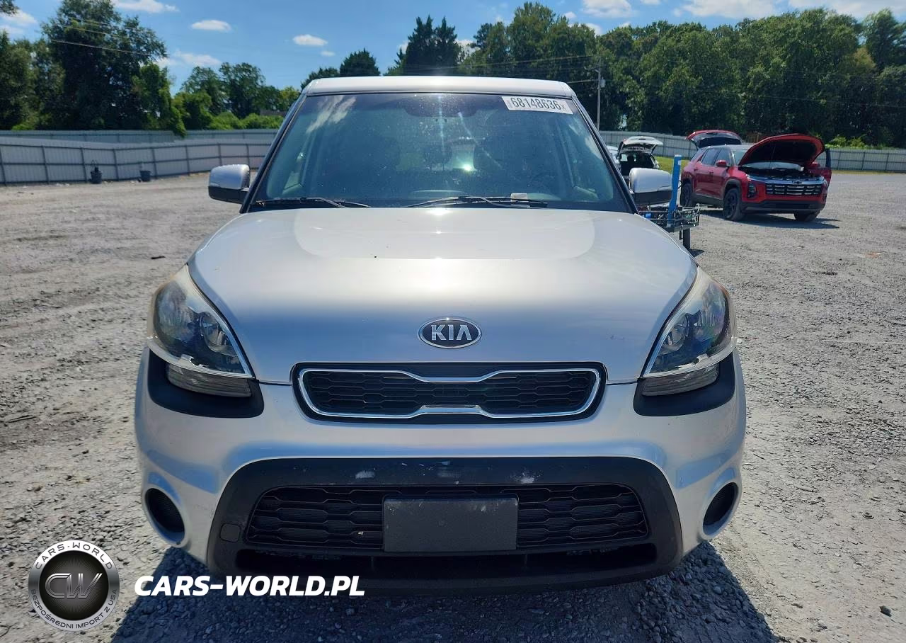 2013 Kia Soul + VIN:KNDJT2A6XD7762193 - 5