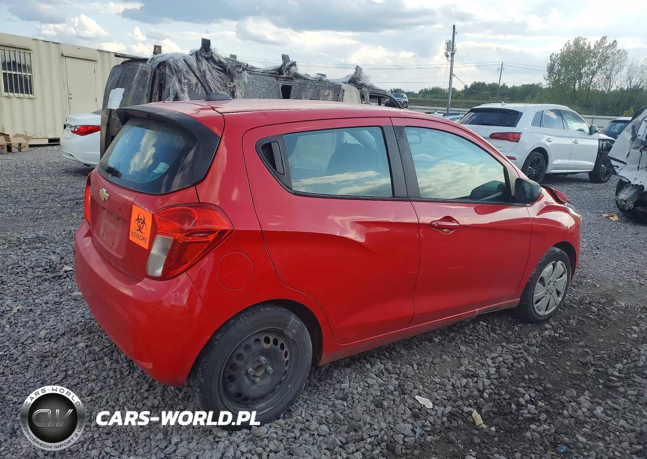 2018 Chevrolet Spark Ls VIN:KL8CB6SA8JC421005 - 3