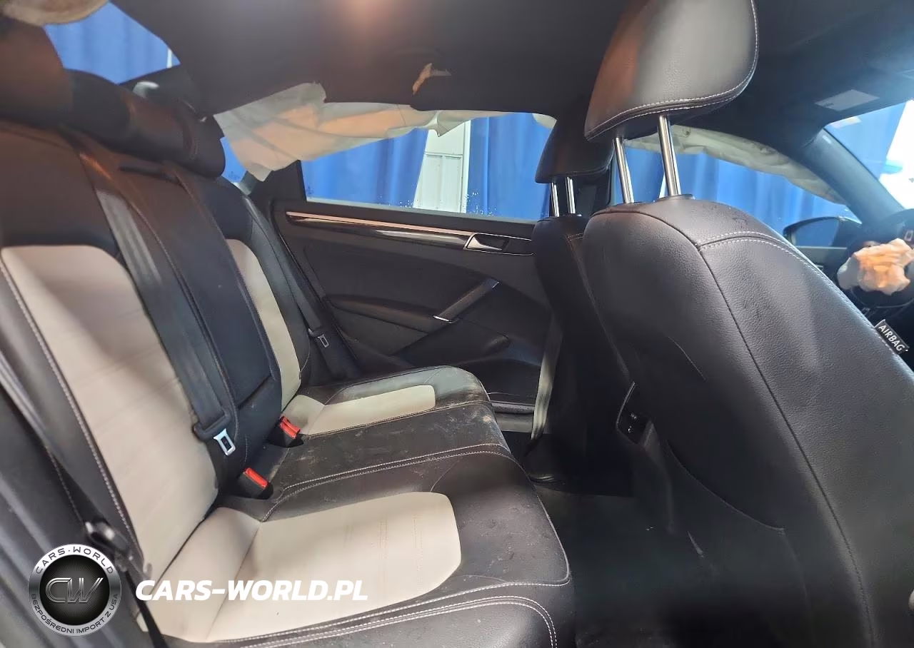 2018 Volkswagen Passat Gt VIN:1VWJM7A36JC033804 - 10
