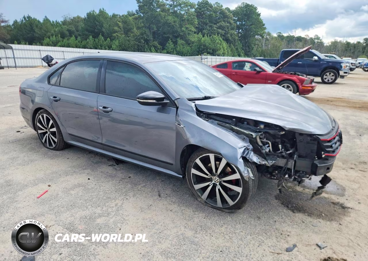2018 Volkswagen Passat Gt VIN:1VWJM7A36JC033804 - 4