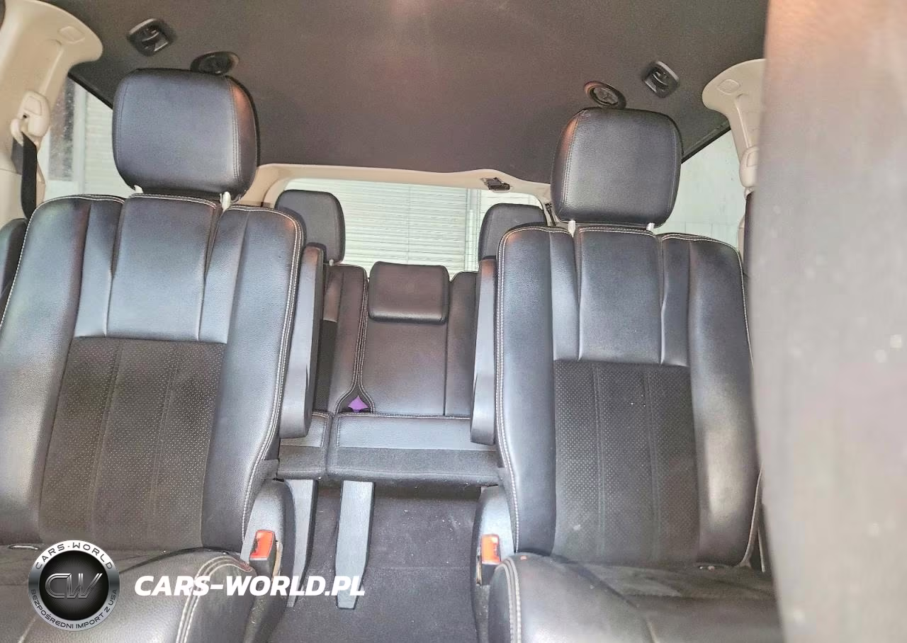 2018 Dodge Grand Caravan Sxt VIN:2C4RDGCG2JR299138 - 10