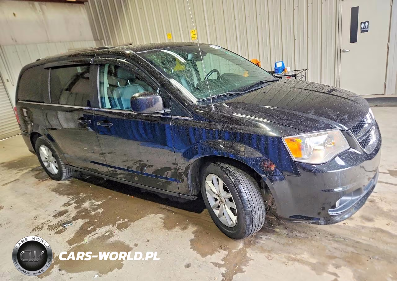 2018 Dodge Grand Caravan Sxt VIN:2C4RDGCG2JR299138 - 4