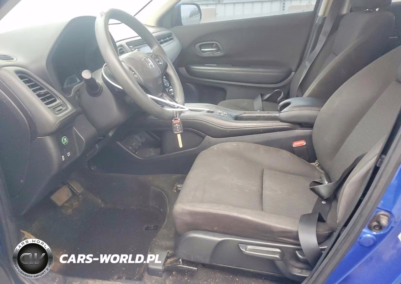 2018 Honda Hr-V Lx VIN:3CZRU5H37JM703885 - 7