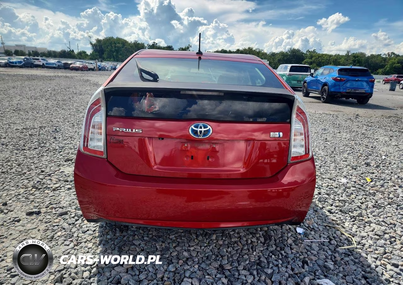 2014 Toyota Prius Three VIN:JTDKN3DU8E0371570 - 6