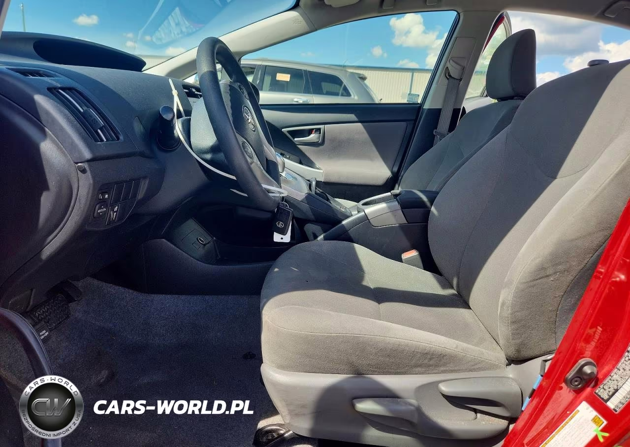 2014 Toyota Prius Three VIN:JTDKN3DU8E0371570 - 7