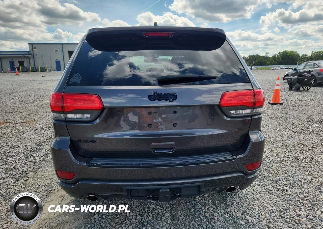 2015 Jeep Grand Cherokee Laredo VIN:1C4RJFAG3FC604216 - 6
