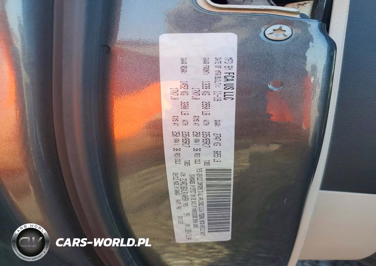 2020 Chrysler Pacifica Touring L VIN:2C4RC1BGXLR140050 - 13