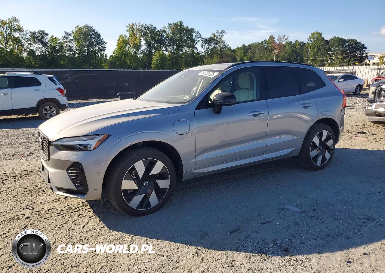 2024 Volvo Xc60 Plus – zdjęcie 1 z 12