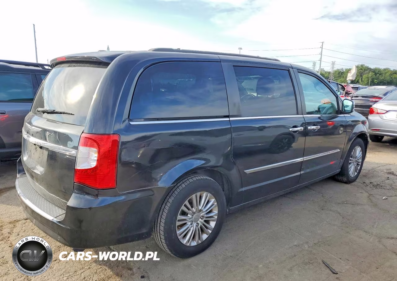 2015 Chrysler Town & Country Touring L VIN:2C4RC1CG5FR655640 - 3