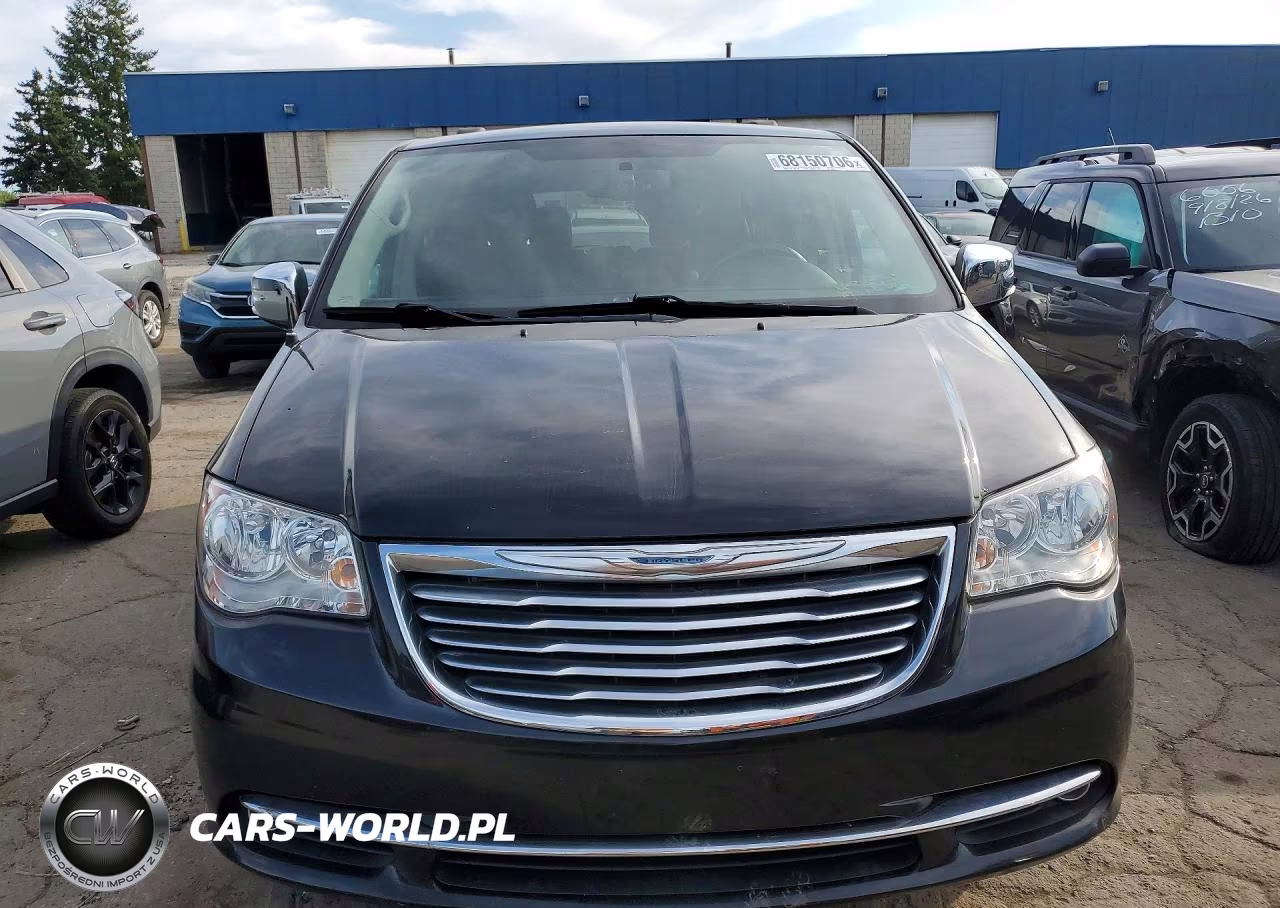 2015 Chrysler Town & Country Touring L VIN:2C4RC1CG5FR655640 - 5