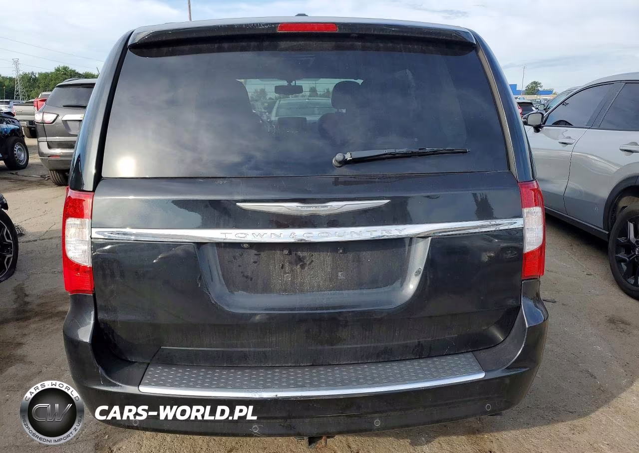 2015 Chrysler Town & Country Touring L VIN:2C4RC1CG5FR655640 - 6