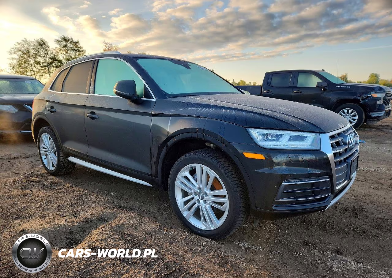 2018 Audi Q5 Prestige VIN:WA1CNAFY7J2055594 - 4