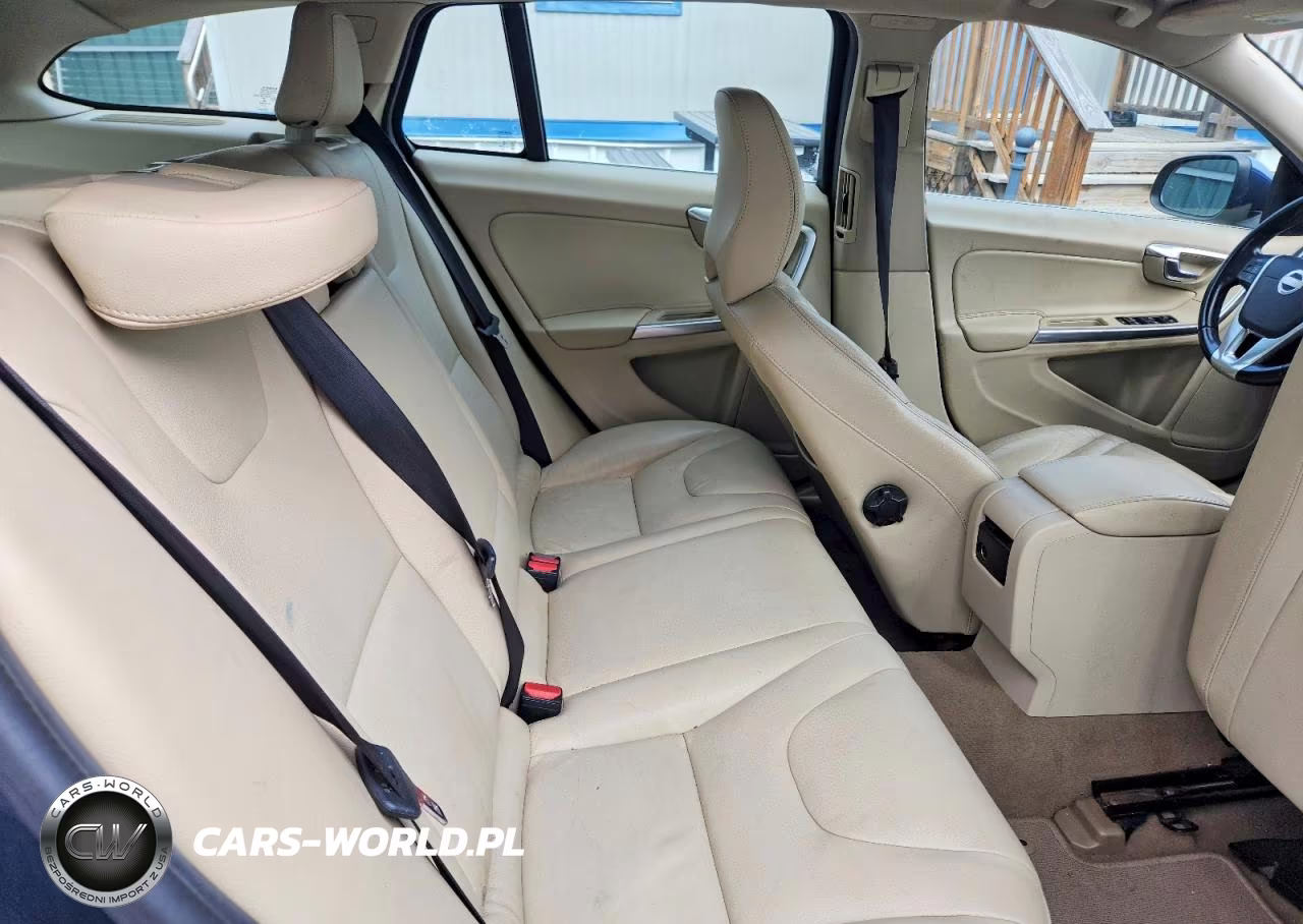 2015 Volvo V60 Premier VIN:YV1612SB8F1190984 - 10