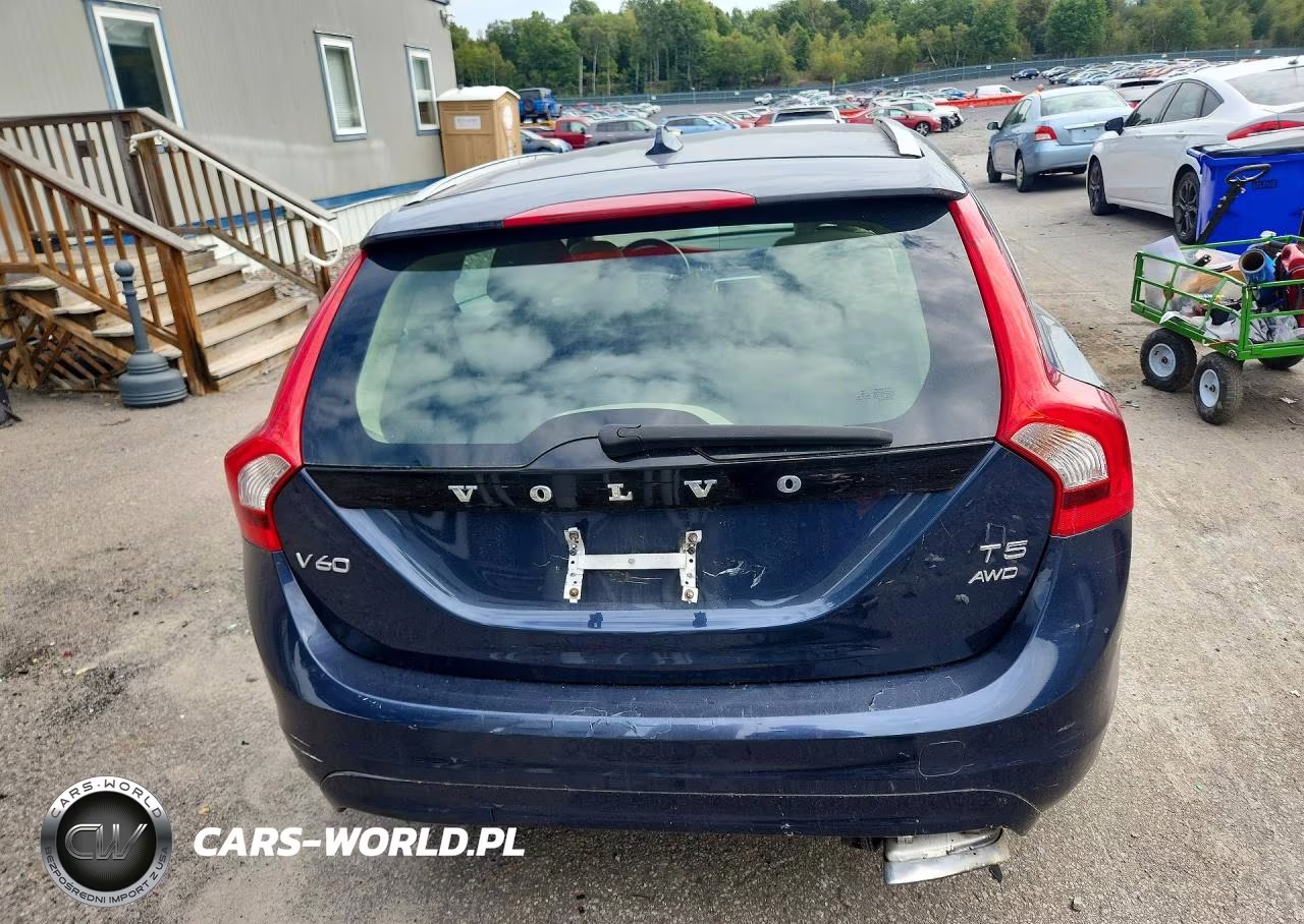 2015 Volvo V60 Premier VIN:YV1612SB8F1190984 - 6