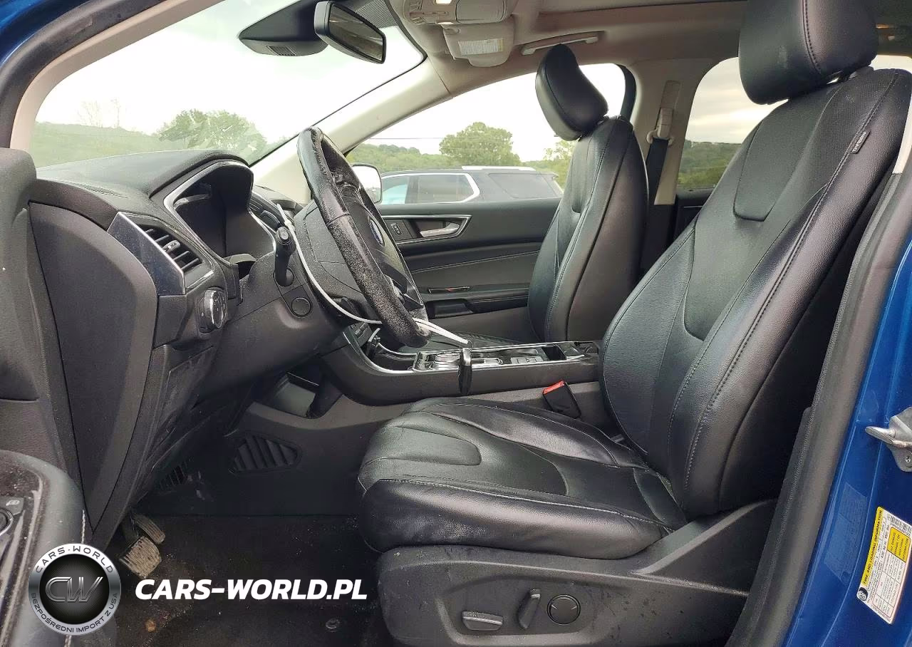 2020 Ford Edge Titanium VIN:2FMPK4K92LBA71968 - 7