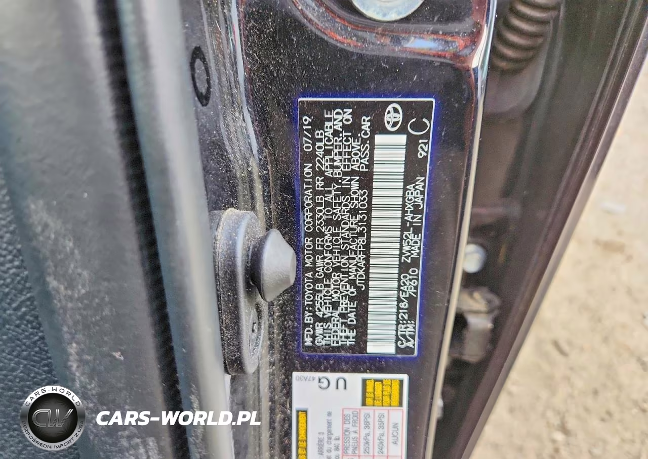 2020 Toyota Prius Prime Limited VIN:JTDKARFP8L3131033 - 12