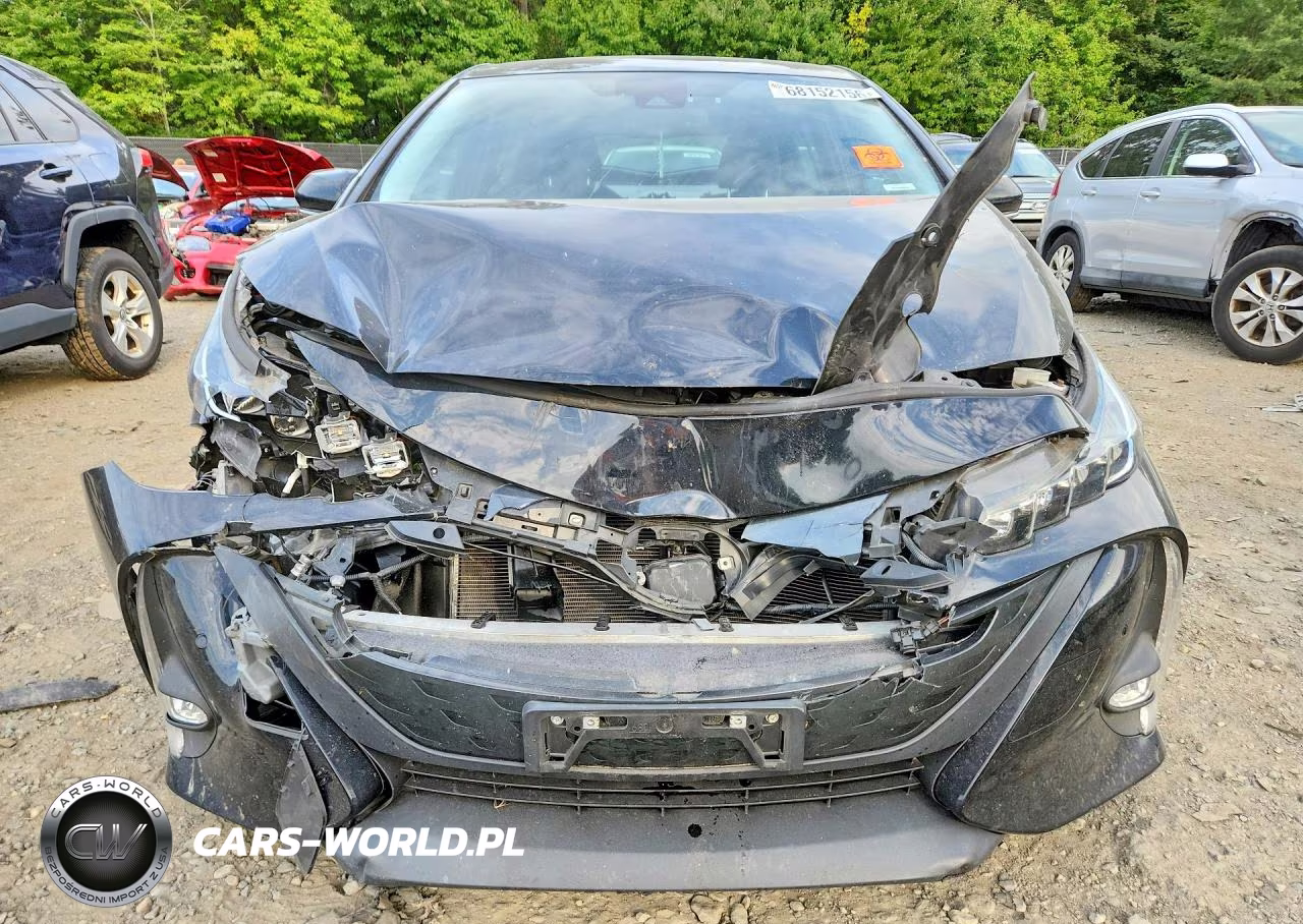 2020 Toyota Prius Prime Limited VIN:JTDKARFP8L3131033 - 5