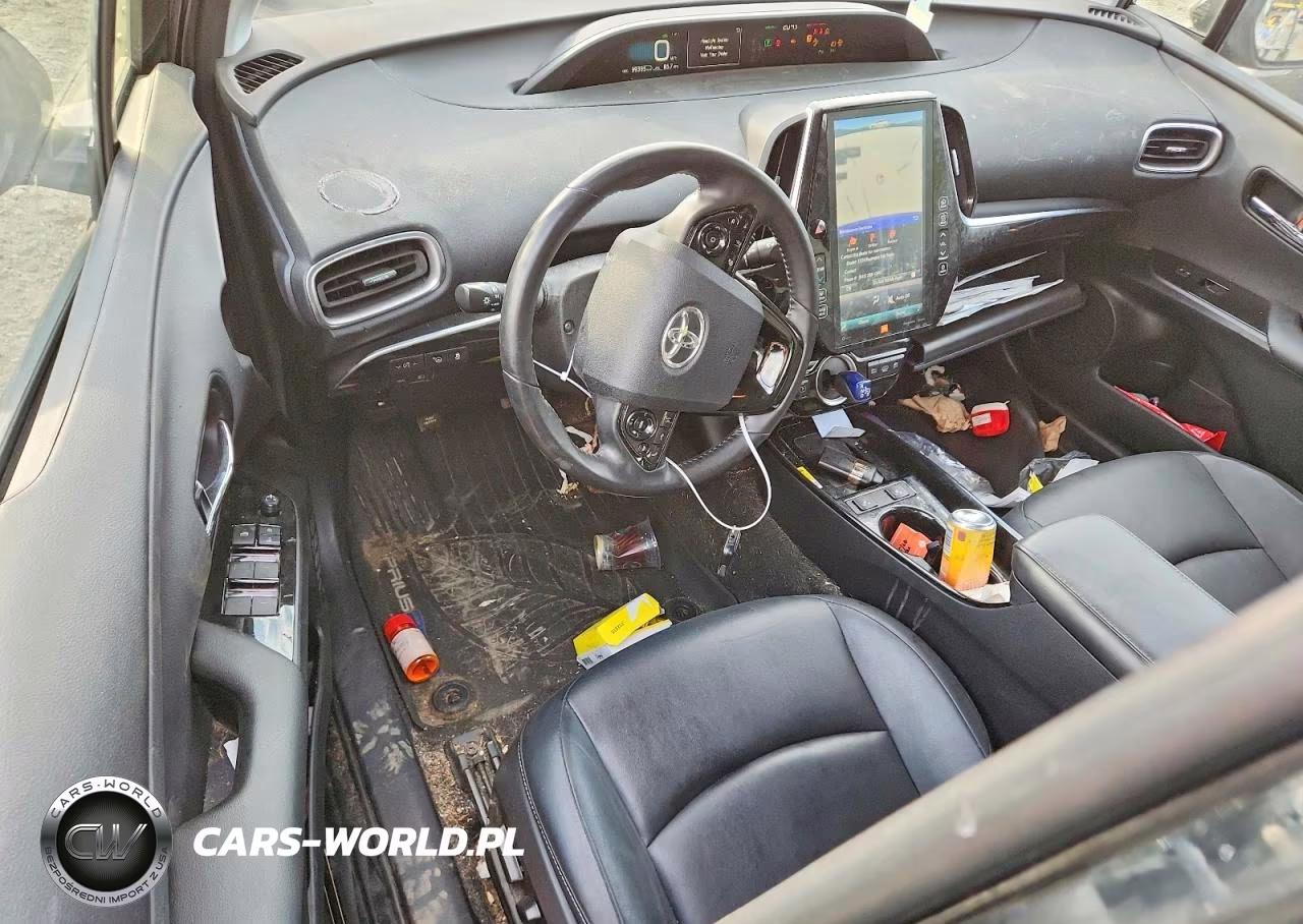 2020 Toyota Prius Prime Limited VIN:JTDKARFP8L3131033 - 8