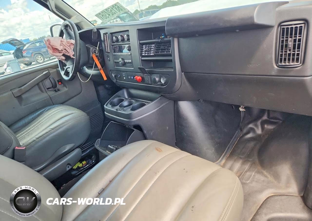 2022 Chevrolet Express G2500 VIN:1GCWGBFP5N1292056 - 8