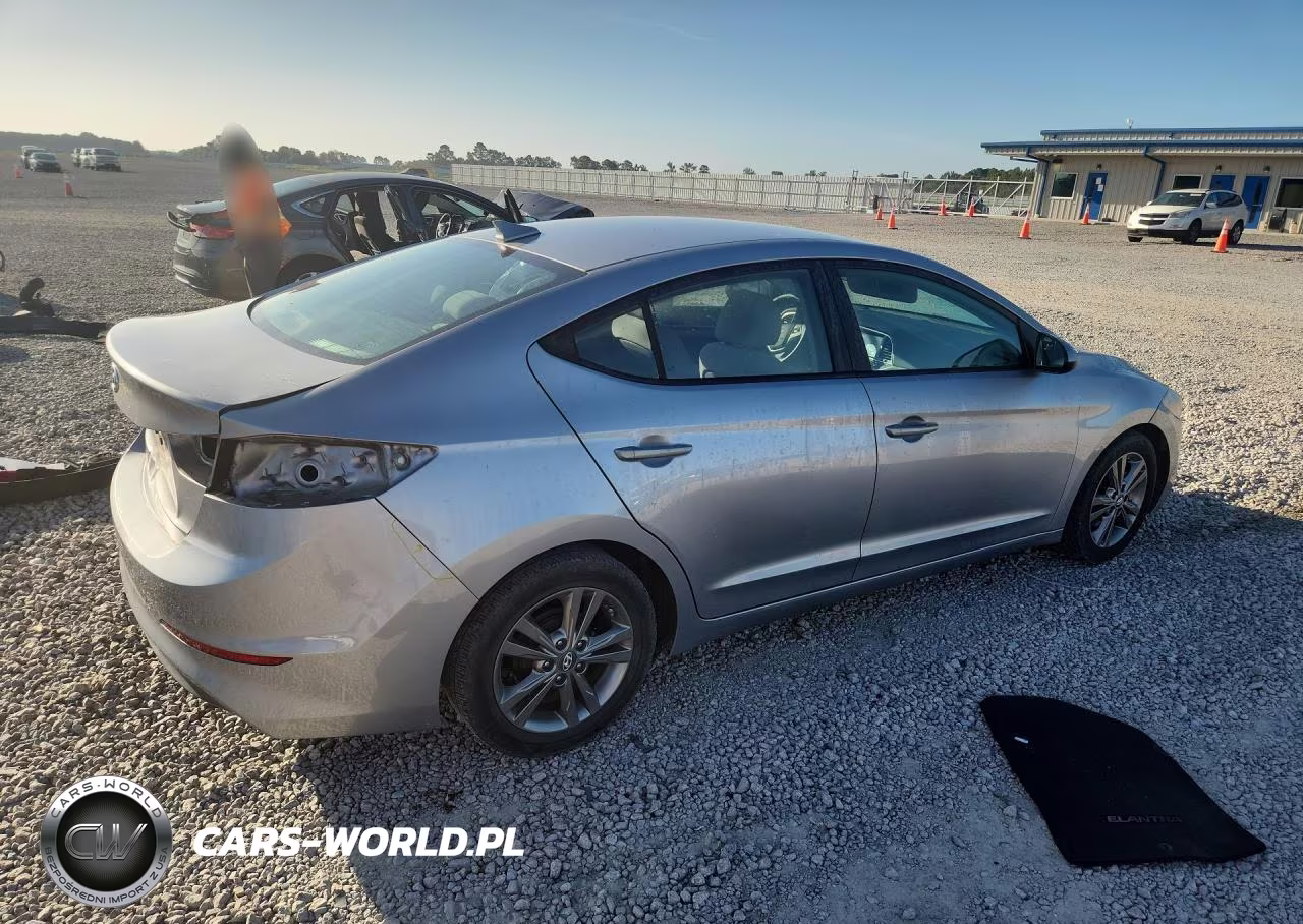 2017 Hyundai Elantra Se VIN:5NPD84LFXHH143442 - 3