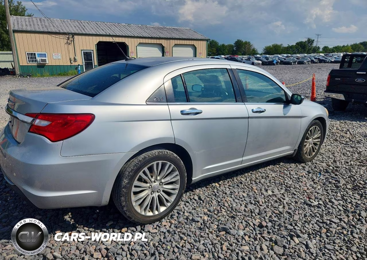 2011 Chrysler 200 Limited VIN:1C3BC2FG9BN527531 - 3