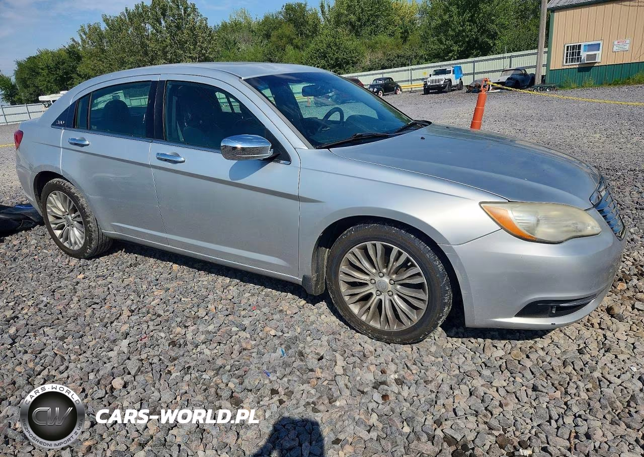 2011 Chrysler 200 Limited VIN:1C3BC2FG9BN527531 - 4