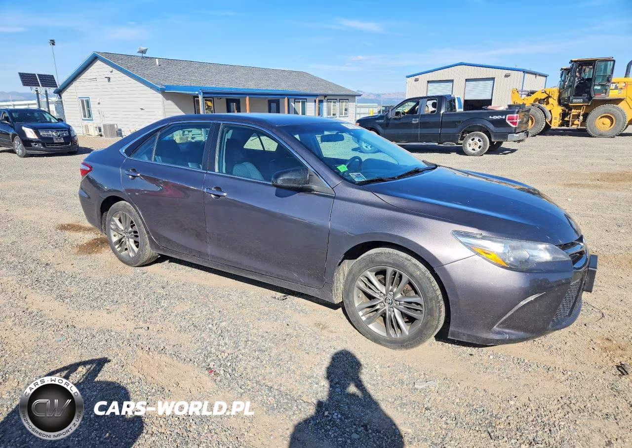 2015 Toyota Camry Se VIN:4T1BF1FK1FU085272 - 4