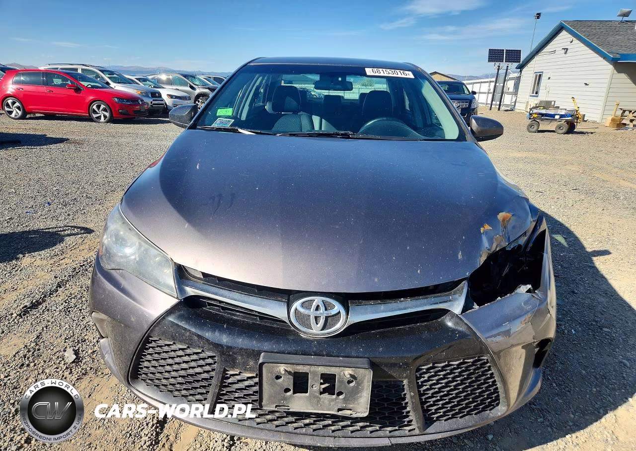 2015 Toyota Camry Se VIN:4T1BF1FK1FU085272 - 5
