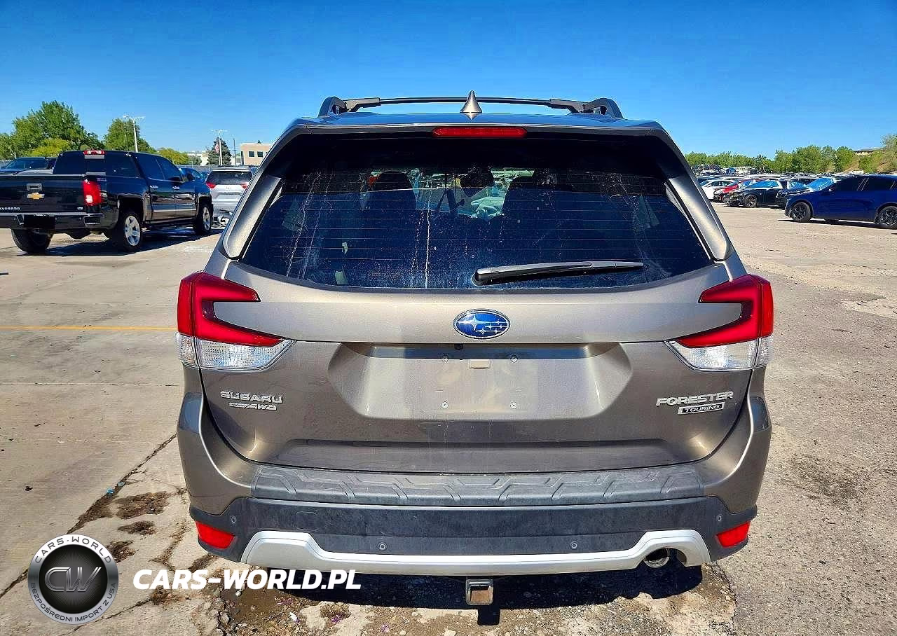 2019 Subaru Forester Touring VIN:JF2SKAWC8KH438264 - 6