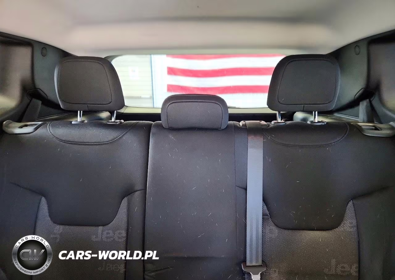 2016 Jeep Renegade Latitude VIN:ZACCJBBT9GPC67638 - 10