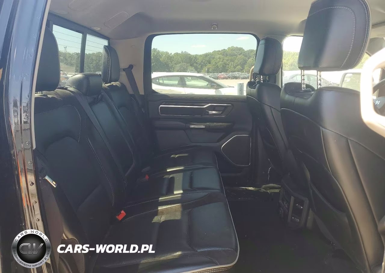 2022 Ram 1500 Laramie VIN:1C6SRFJT1NN344447 - 10