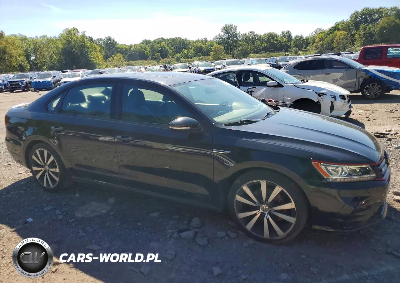 2018 Volkswagen Passat Gt VIN:1VWJM7A31JC037601 - 4