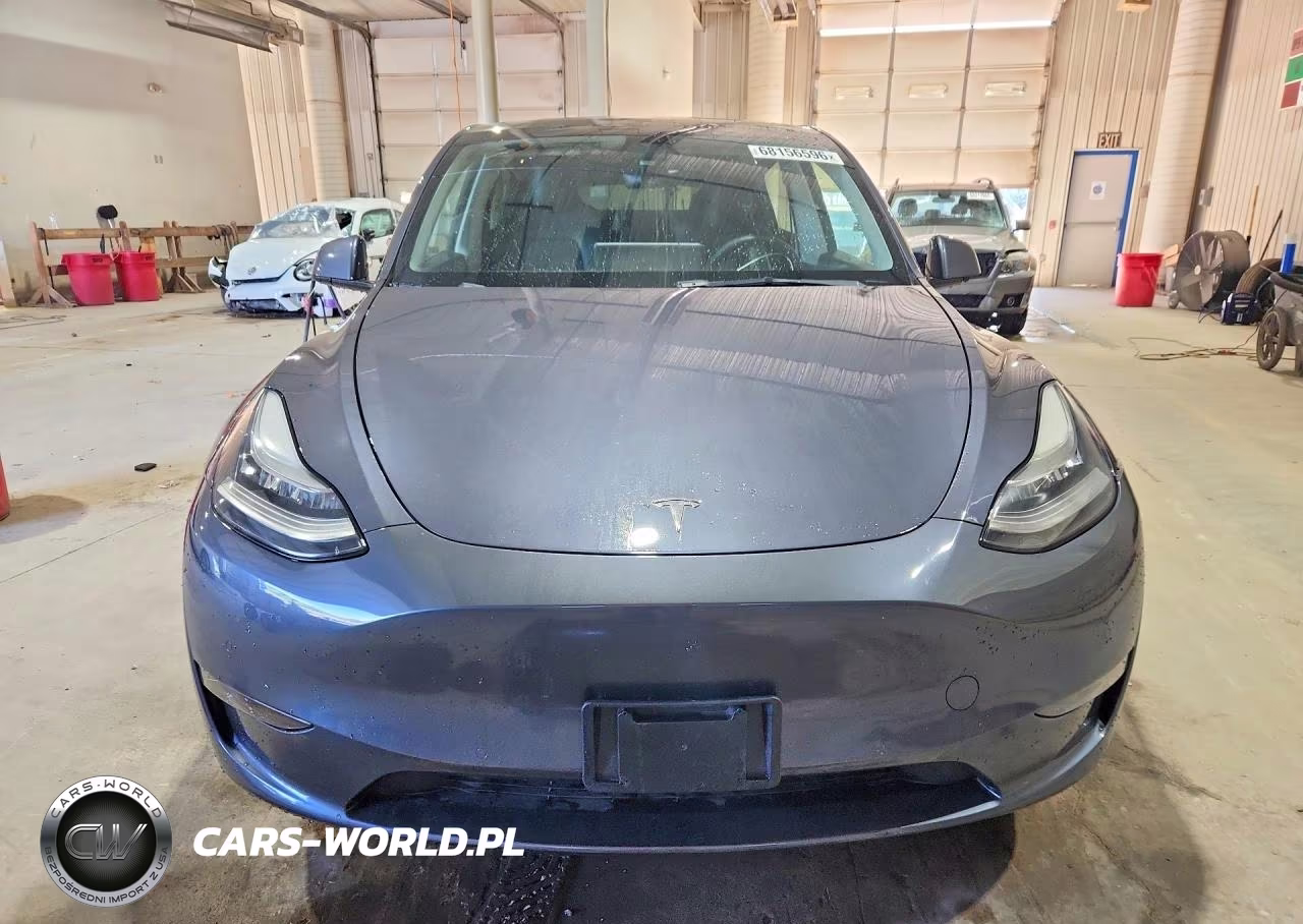 2022 Tesla Model Y VIN:7SAYGDEE2NF317185 - 5