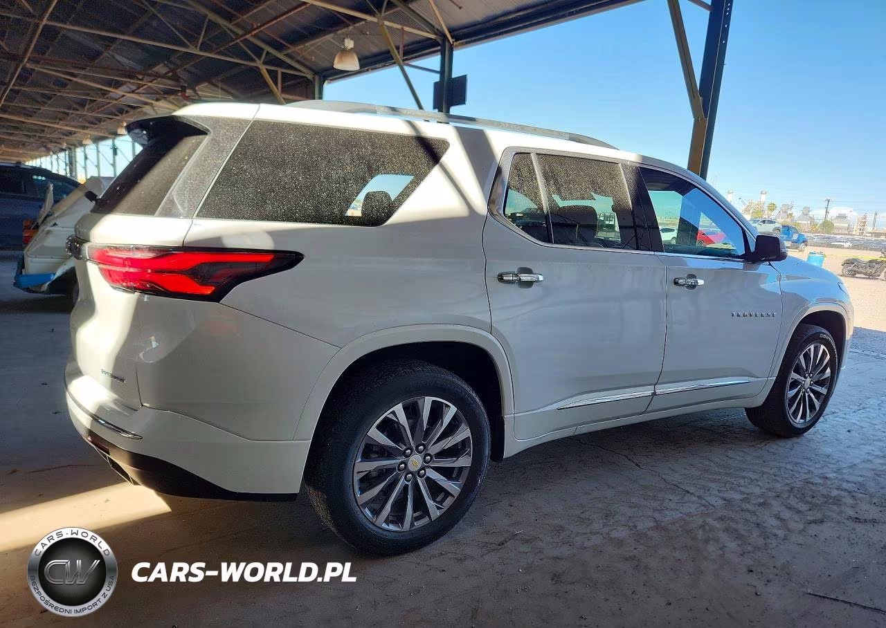 2023 Chevrolet Traverse Premier VIN:1GNERKKW6PJ208162 - 3