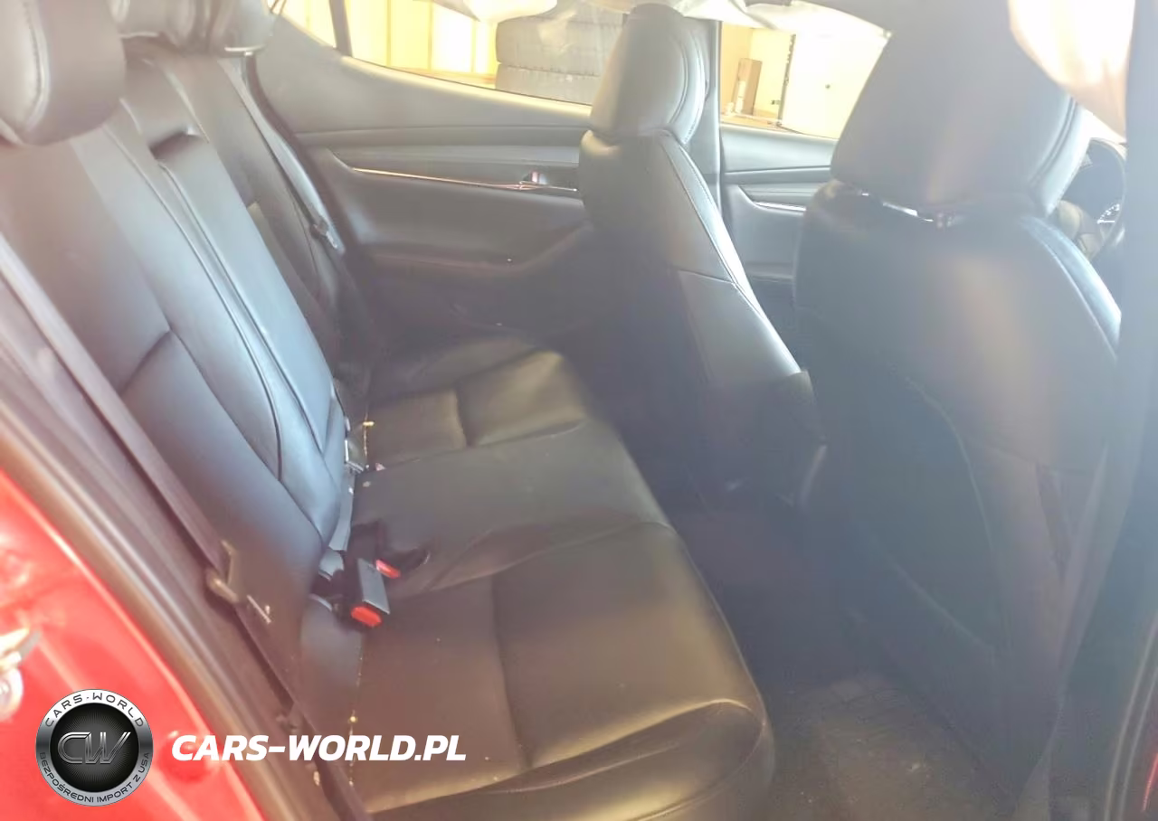 2019 Mazda 3 Premium VIN:JM1BPBNMXK1145183 - 10