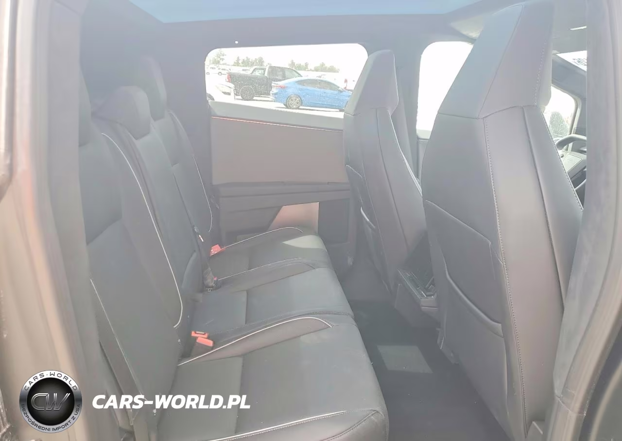 2024 Tesla Cybertruck VIN:7G2CEHED5RA05439X - 10