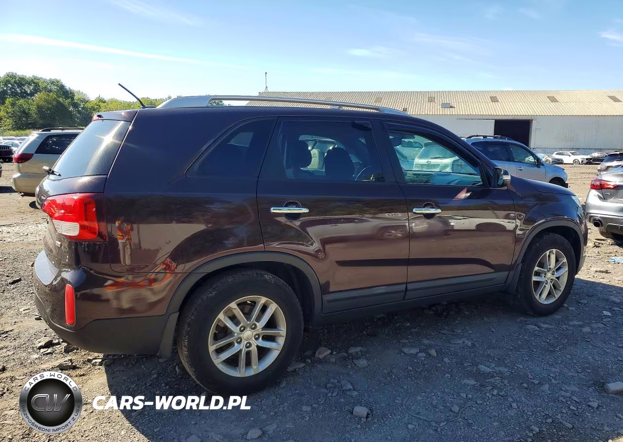 2014 Kia Sorento Lx VIN:5XYKT3A61EG440086 - 3
